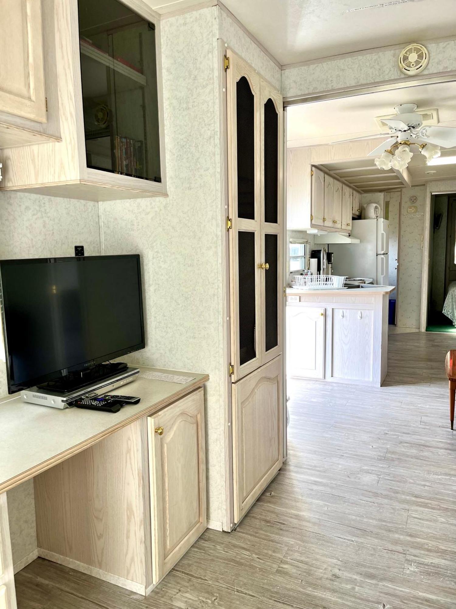 Roberts Roost Resort Quesnel Eksteriør billede